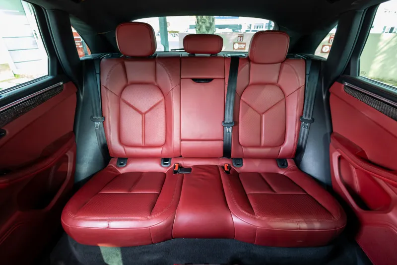 2015 Porsche Macan in Dubai