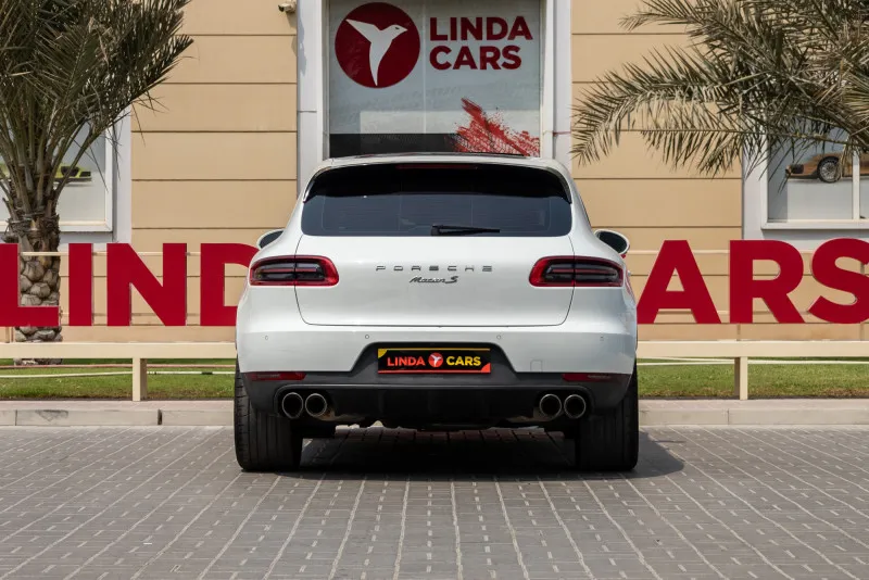 2015 Porsche Macan in Dubai