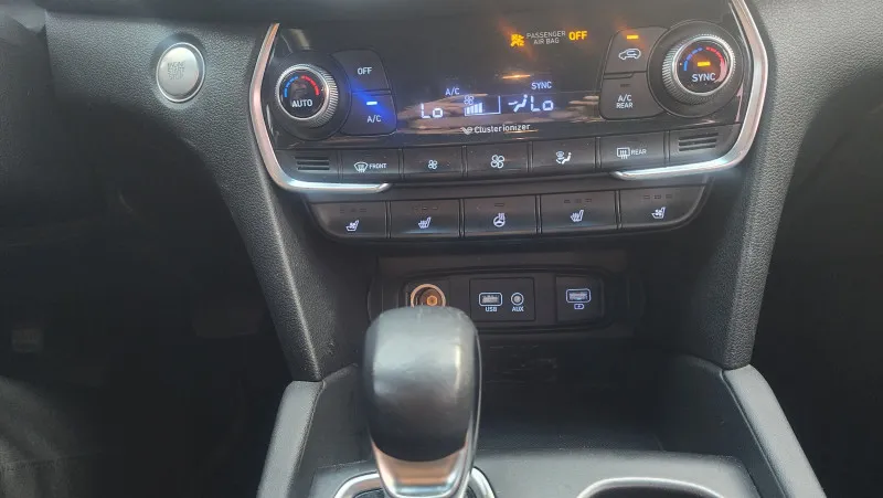 2019 Hyundai Santa Fe in Dubai