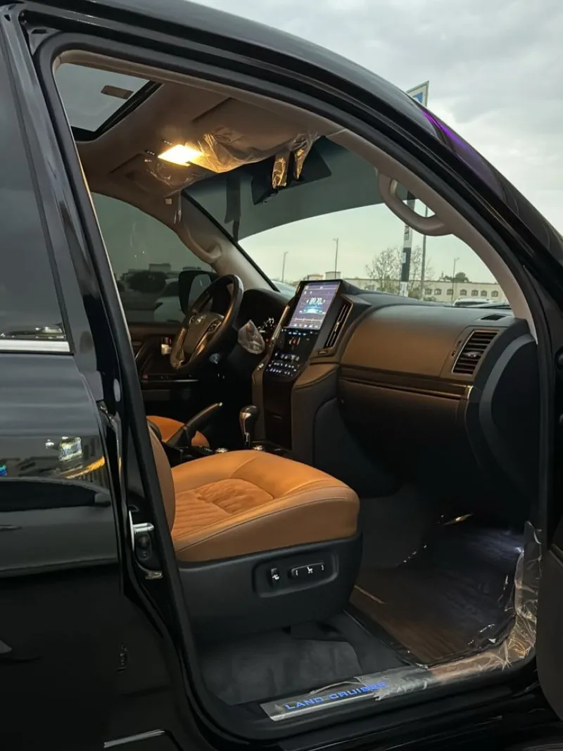 2021 Toyota Land Cruiser in Dubai
