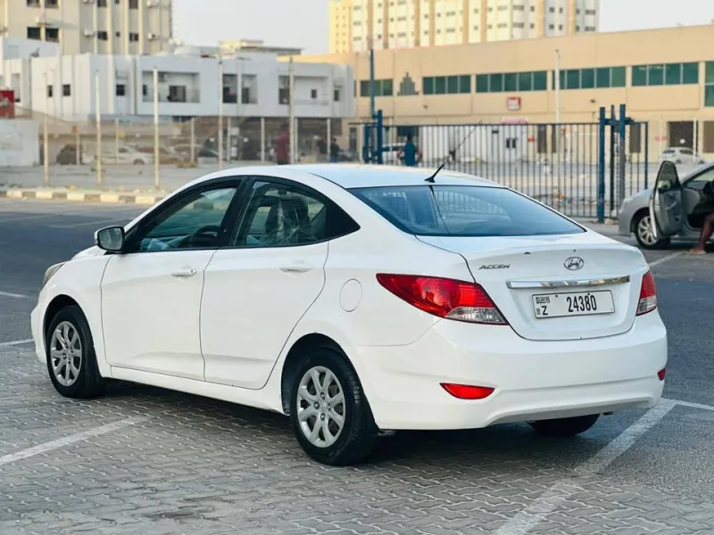 2015 Hyundai Accent in Dubai