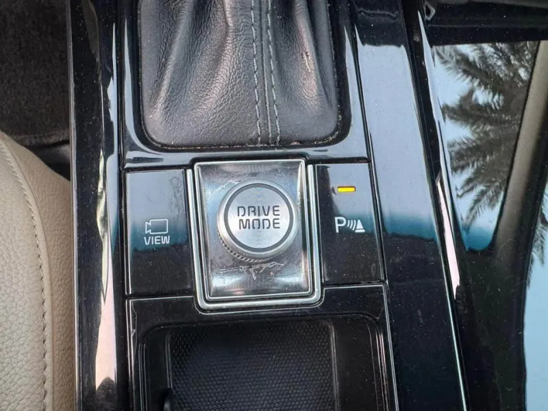 2021 Kia Cadenza in Dubai