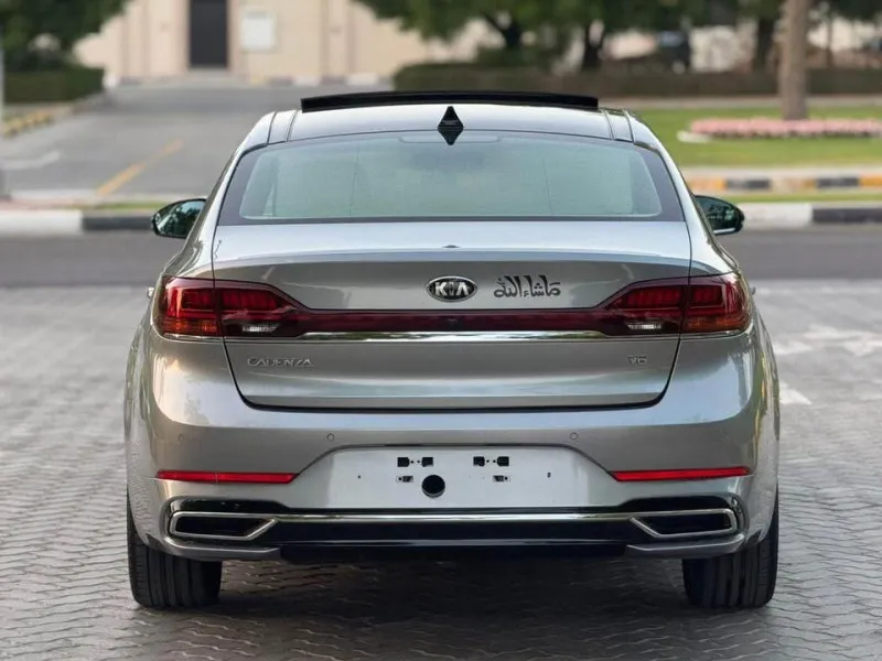 2021 Kia Cadenza in Dubai