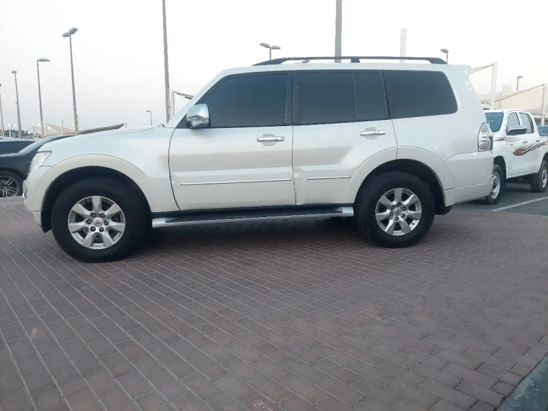 2019 Mitsubishi Pajero in Dubai