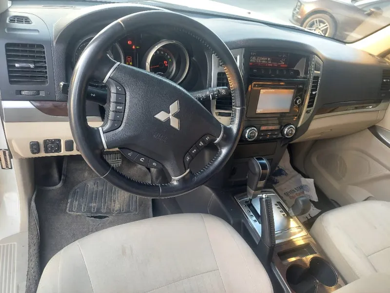 2019 Mitsubishi Pajero in Dubai