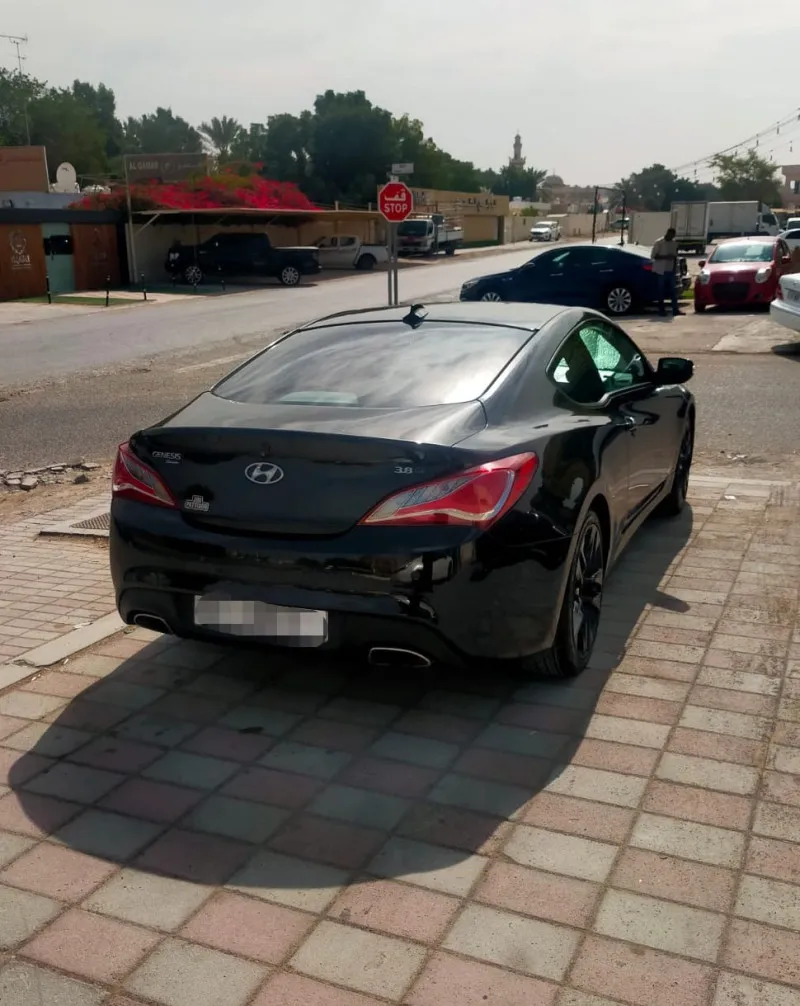 2016 هيونداي جينيسيس in Dubai