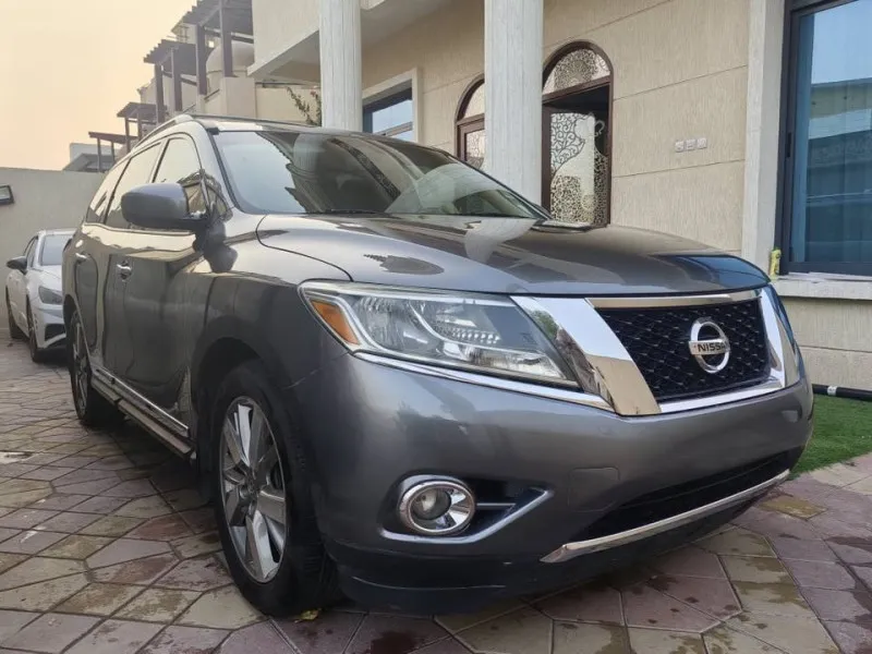 2015 Nissan Pathfinder in Dubai