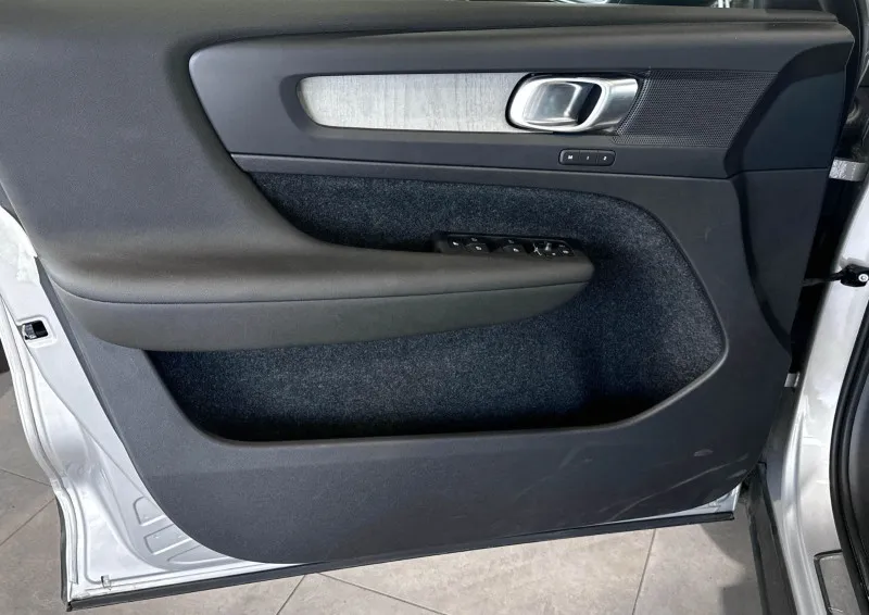 2023 Volvo C40 in Dubai