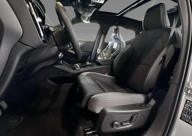 2023 Volvo C40 in Dubai