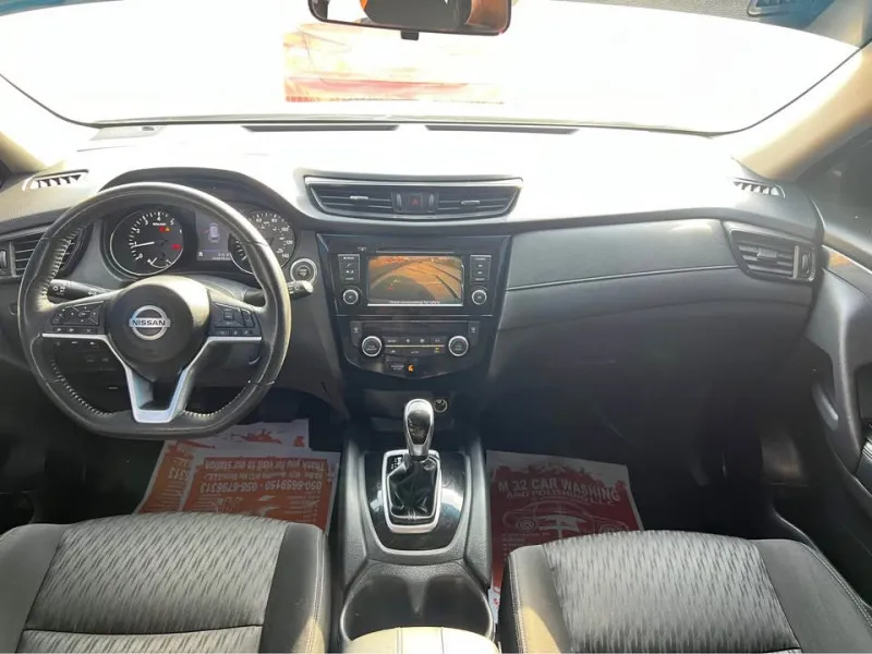 2020 Nissan Rogue in Dubai