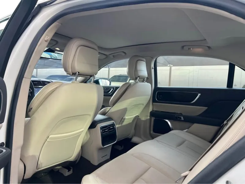 2020 Lincoln Continential in Dubai