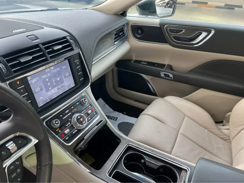 2020 Lincoln Continential in Dubai