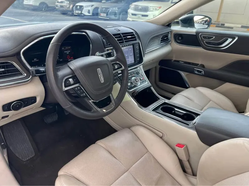 2020 Lincoln Continential in Dubai