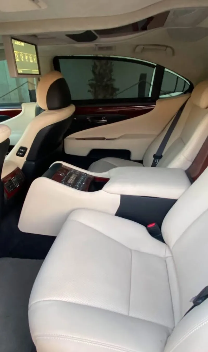 2009 Lexus LS in Dubai