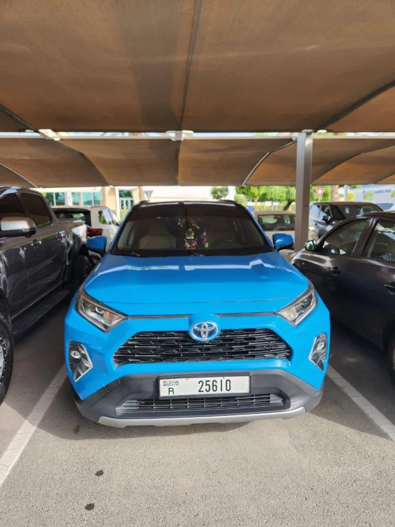 2019 تويوتا راف ٤ in Dubai