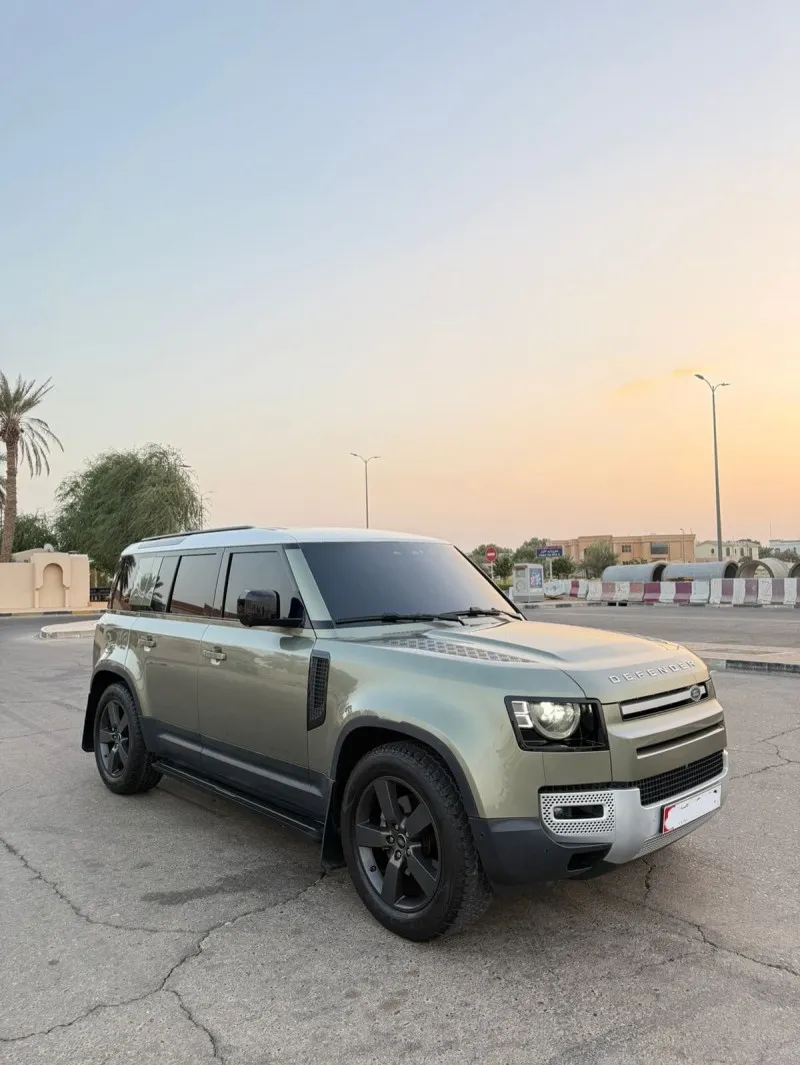 2021 لاند روفر ديفندر in Dubai