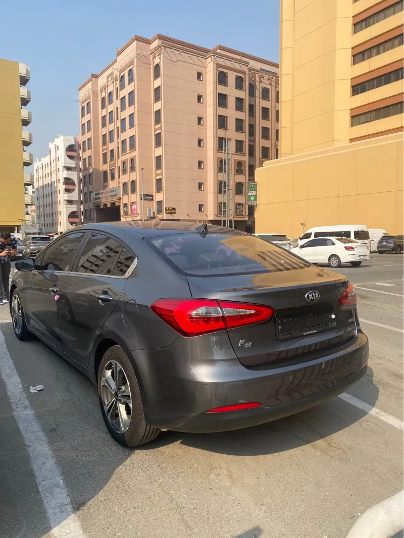 2013 كيا كي ٣ in Dubai