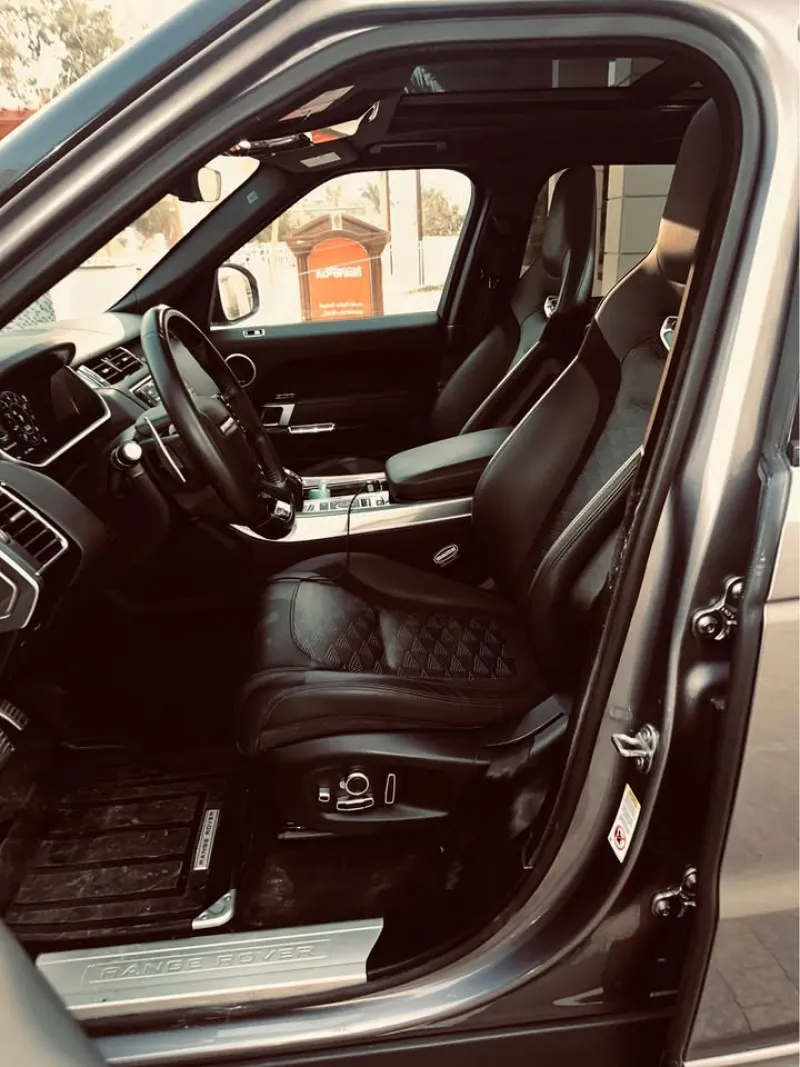 2022 Land Rover Range Rover Sport in Dubai