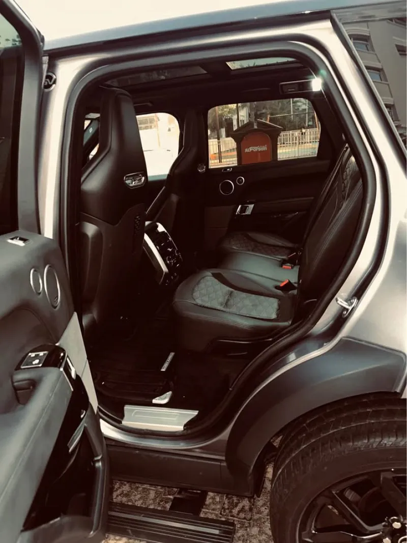 2022 Land Rover Range Rover Sport in Dubai