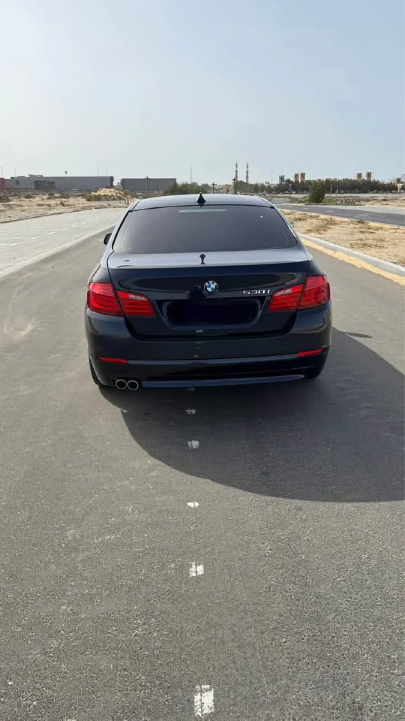 2013 بي أم دابليو الفئة - 5 in Dubai