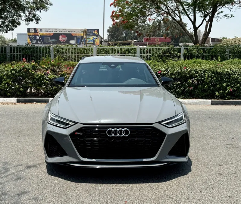 2025 Audi RS6 in Dubai
