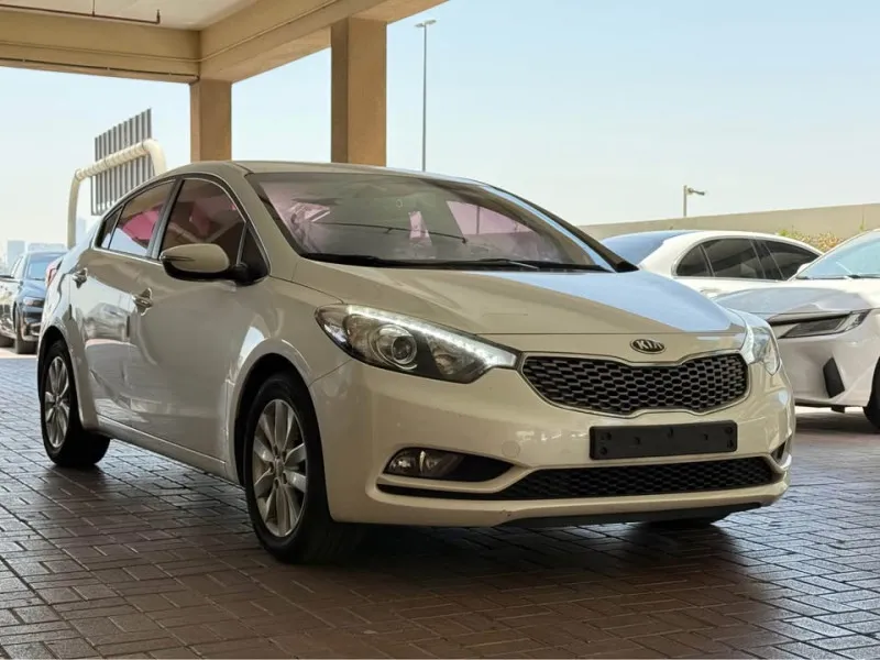 2013 Kia K3 in Dubai