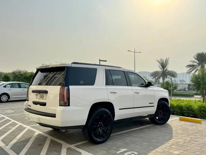 2015 GMC Yukon in Dubai
