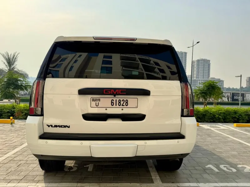 2015 GMC Yukon in Dubai