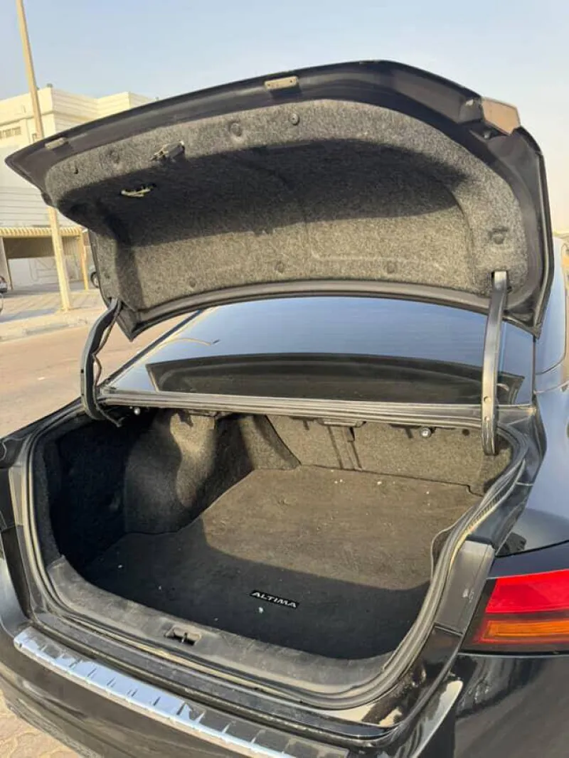2019 Nissan Altima in Dubai