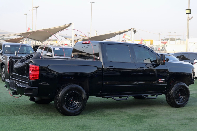 2018 Chevrolet Silverado in dubai