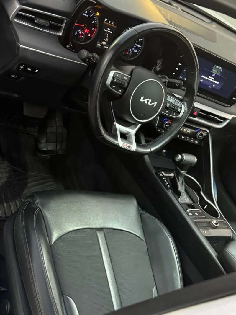 2022 Kia K5 in Dubai
