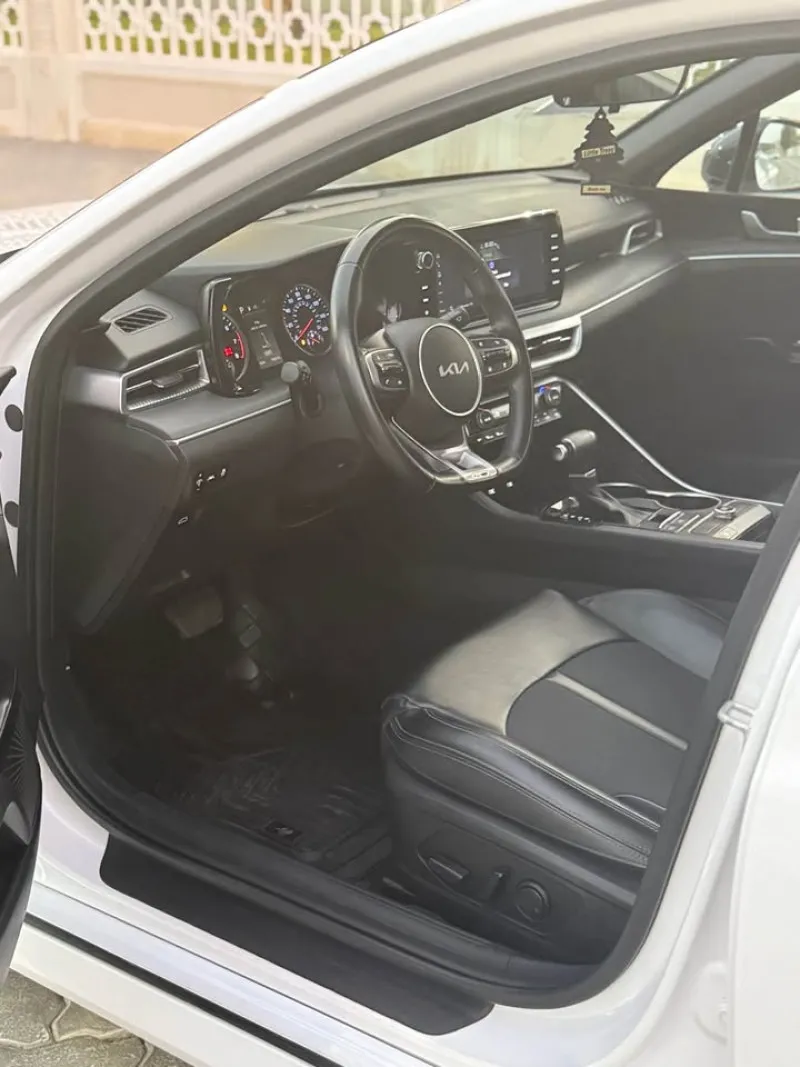 2022 Kia K5 in Dubai