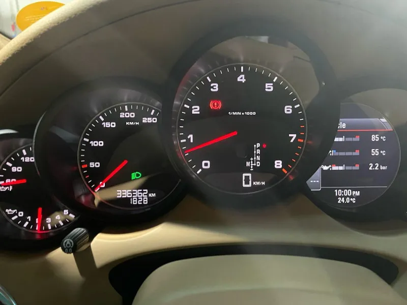 2012 بورش كاين in Dubai