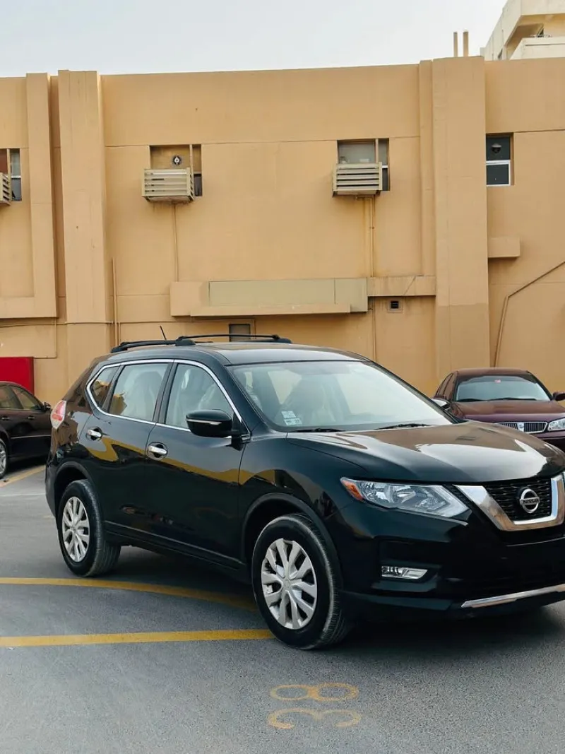2015 Nissan Rogue in Dubai