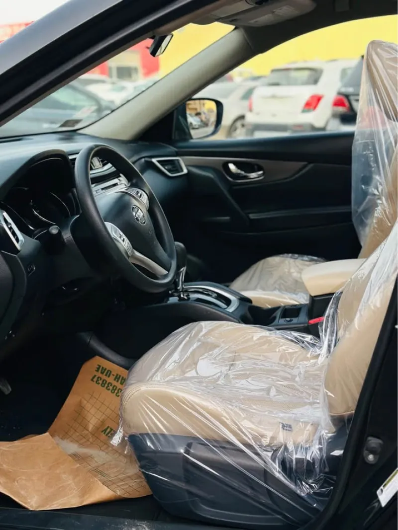 2015 Nissan Rogue in Dubai