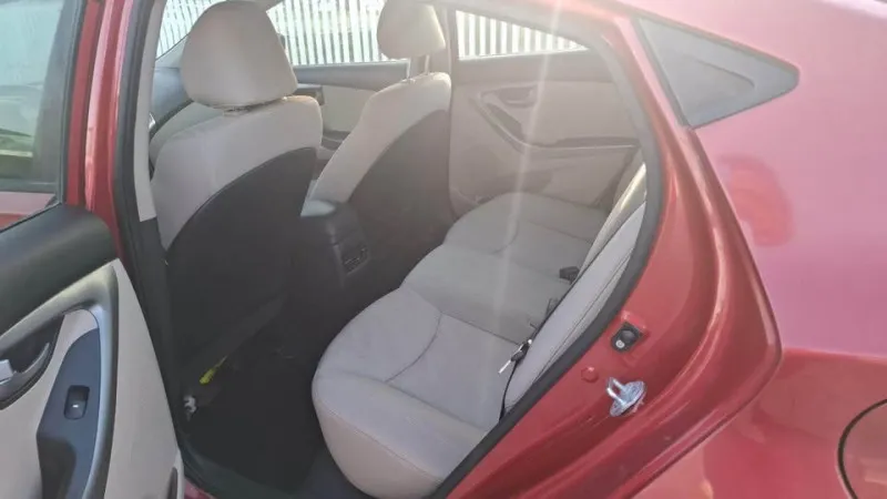 2015 Hyundai Elentra in Dubai