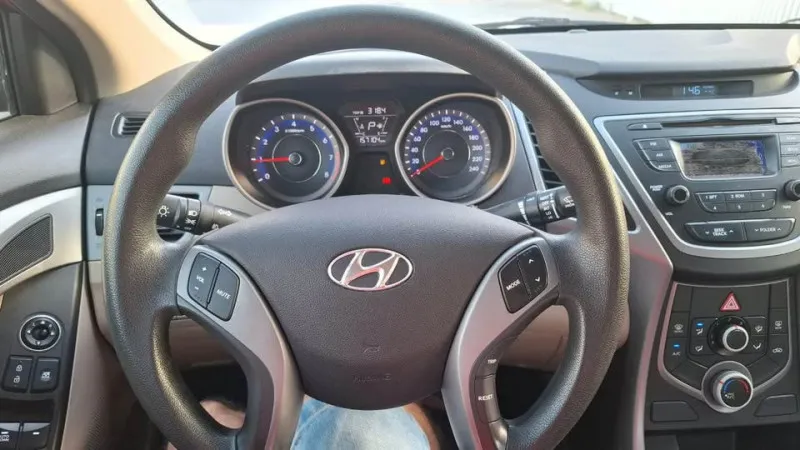 2015 Hyundai Elentra in Dubai