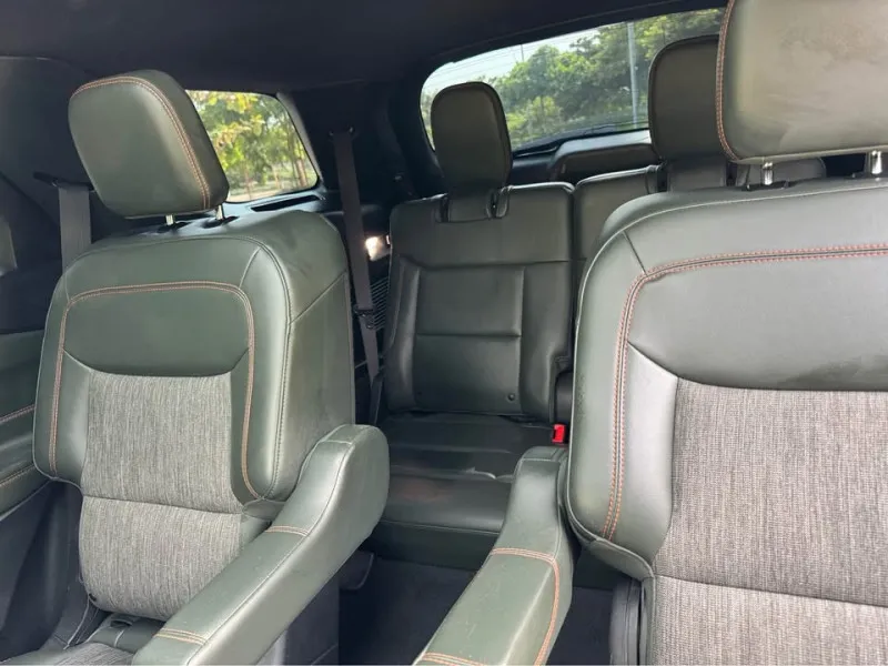 2022 Ford Explorer in Dubai