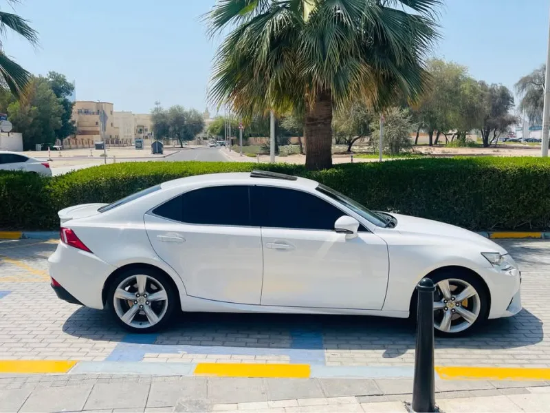 2014 Lexus IS 350 in Dubai