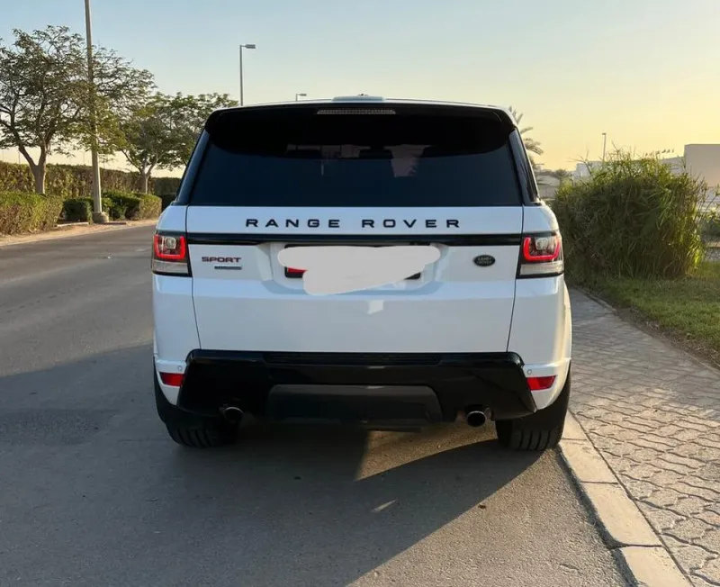 2016 لاند روفر رينج روفر سبورت in Dubai