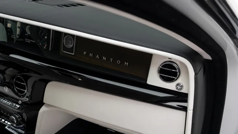 2025 Rolls Royce Phantom in Dubai