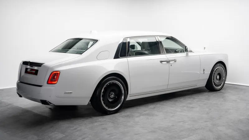 2025 Rolls Royce Phantom in Dubai