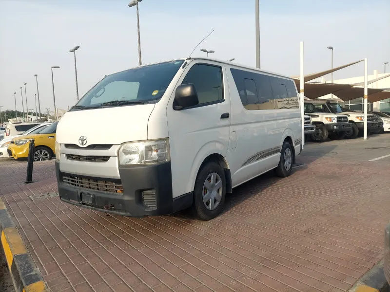 2015 Toyota Hiace in Dubai