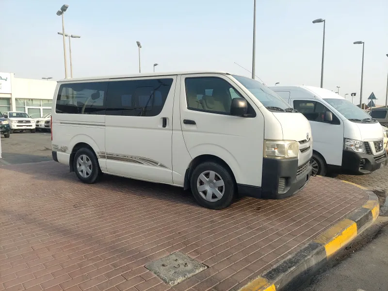 2015 Toyota Hiace in Dubai
