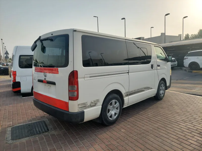 2015 Toyota Hiace in Dubai