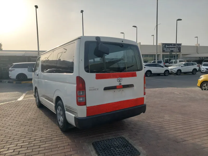 2015 Toyota Hiace in Dubai