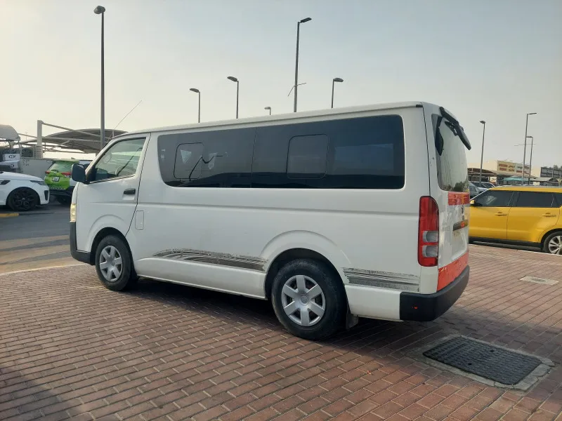 2015 Toyota Hiace in Dubai