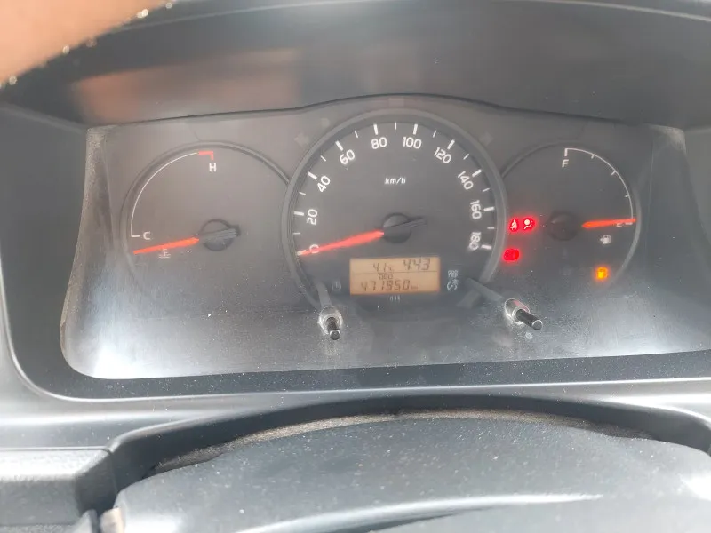 2015 Toyota Hiace in Dubai