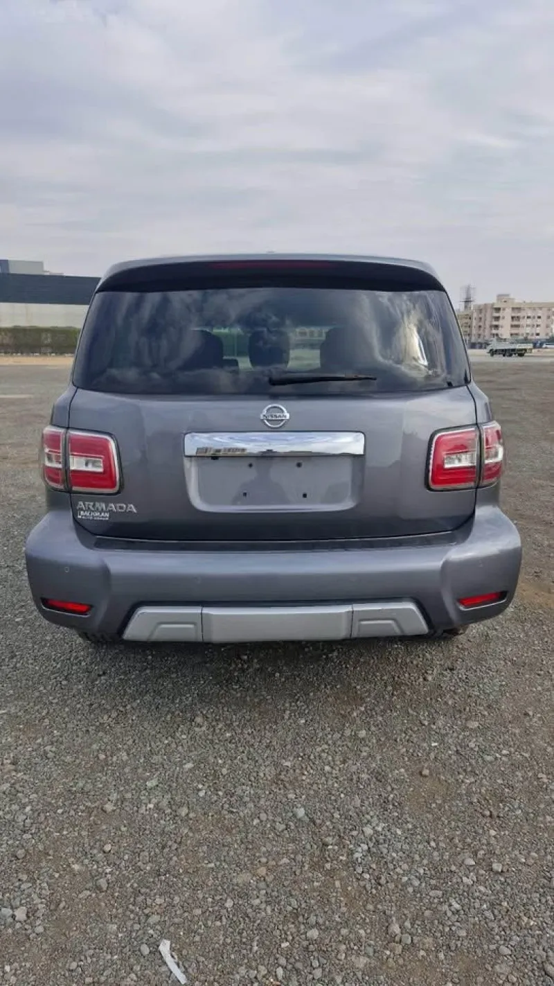 2017 نيسان آرمادا in Dubai