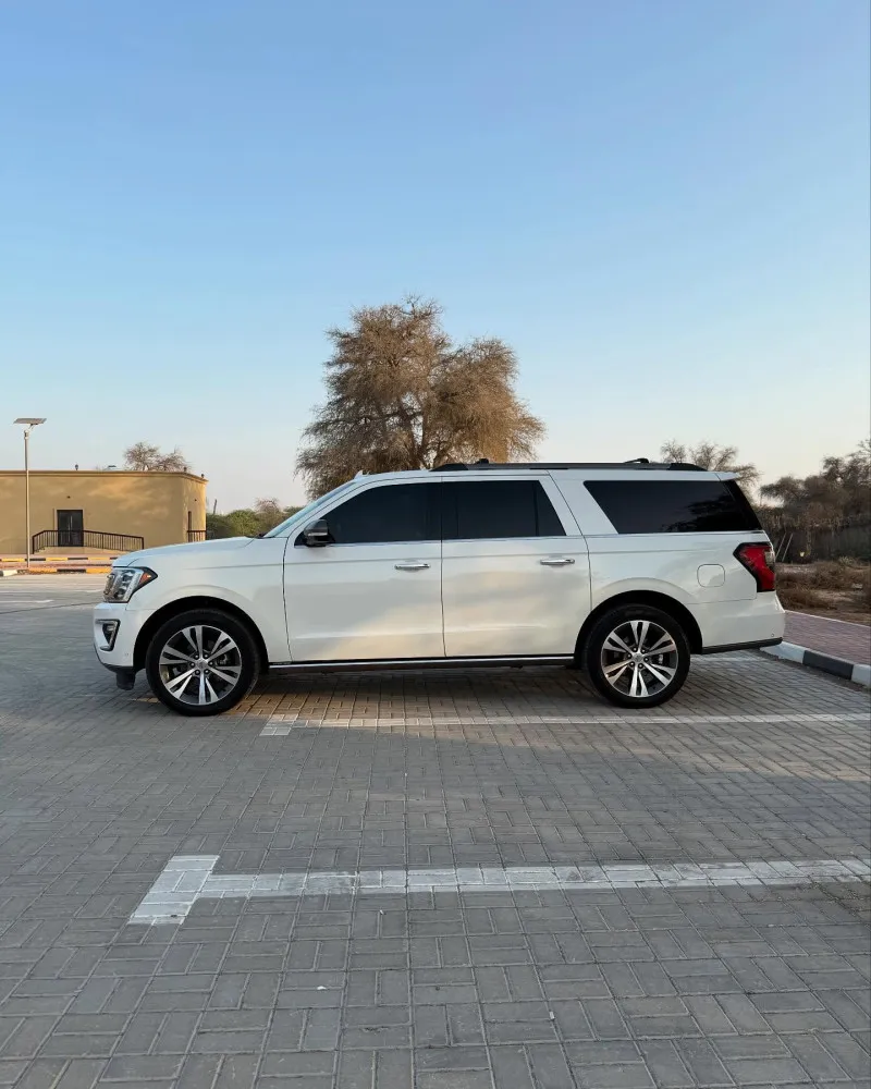 2021 فورد اكبيديشن in Dubai